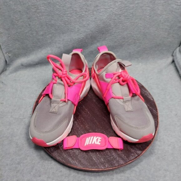 Nike Shoes - Nike Womens Air Huarache City Low Sneakers Pink & Grey Size 6.5